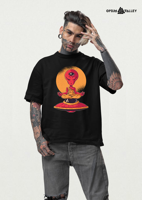 Alien Meditation oversized T-shirt with psychedelic trippy print, spiritual streetwear from Opiumvalley India