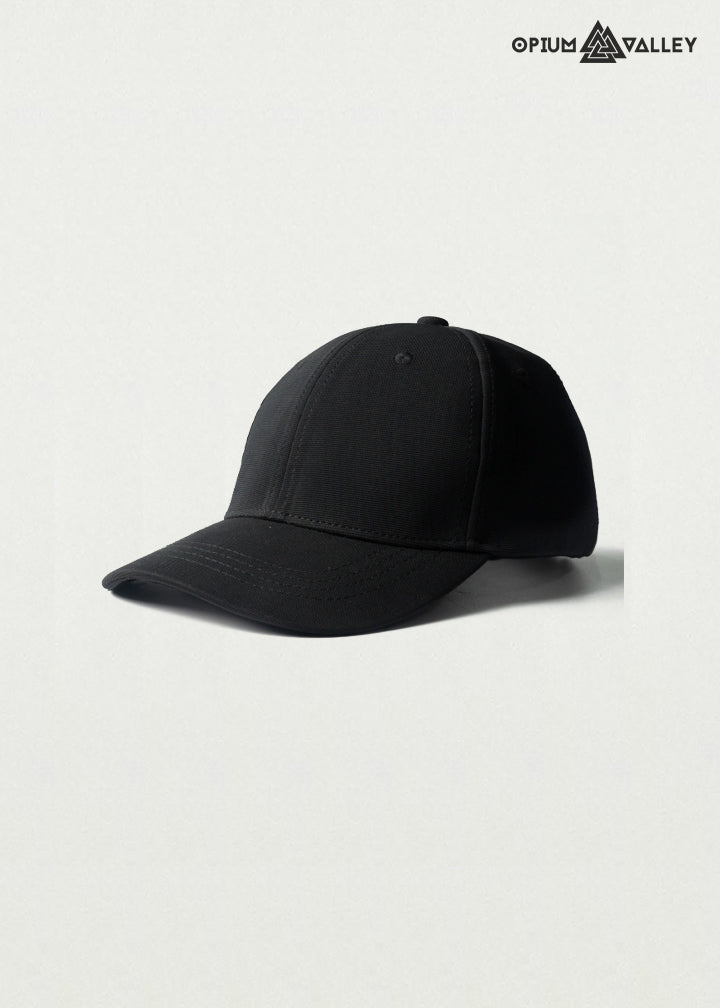 Baseball Ottoman Cap with curved brim and breathable fabric – stylish unisex streetwear cap by Opiumvalley.


