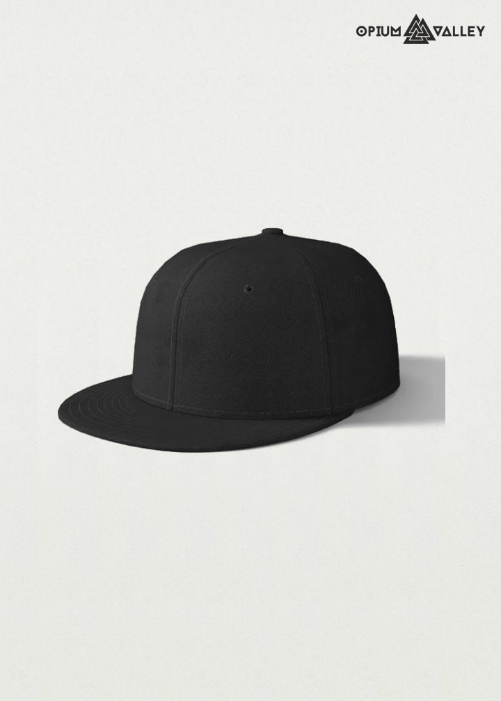Black snapback cap with flat brim and adjustable closure – psychedelic streetwear design by Opiumvalley.
