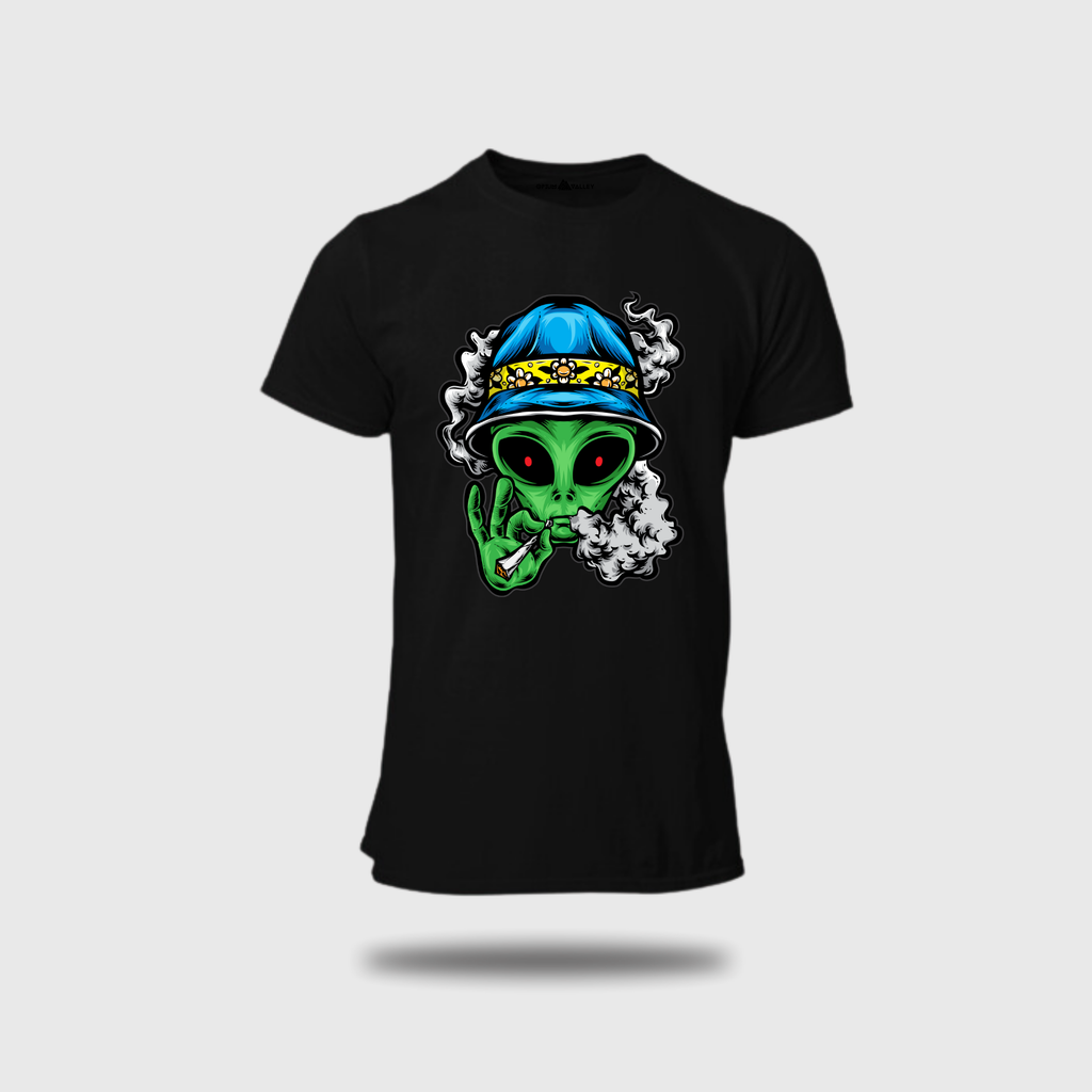 Men's Stoner Alien Graphic T-Shirt - Hilarious Weed Design