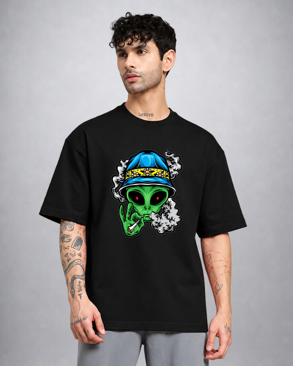 Stoner Alien psychedelic trippy T-shirt oversized fit with cosmic alien graphic by Opium Valley