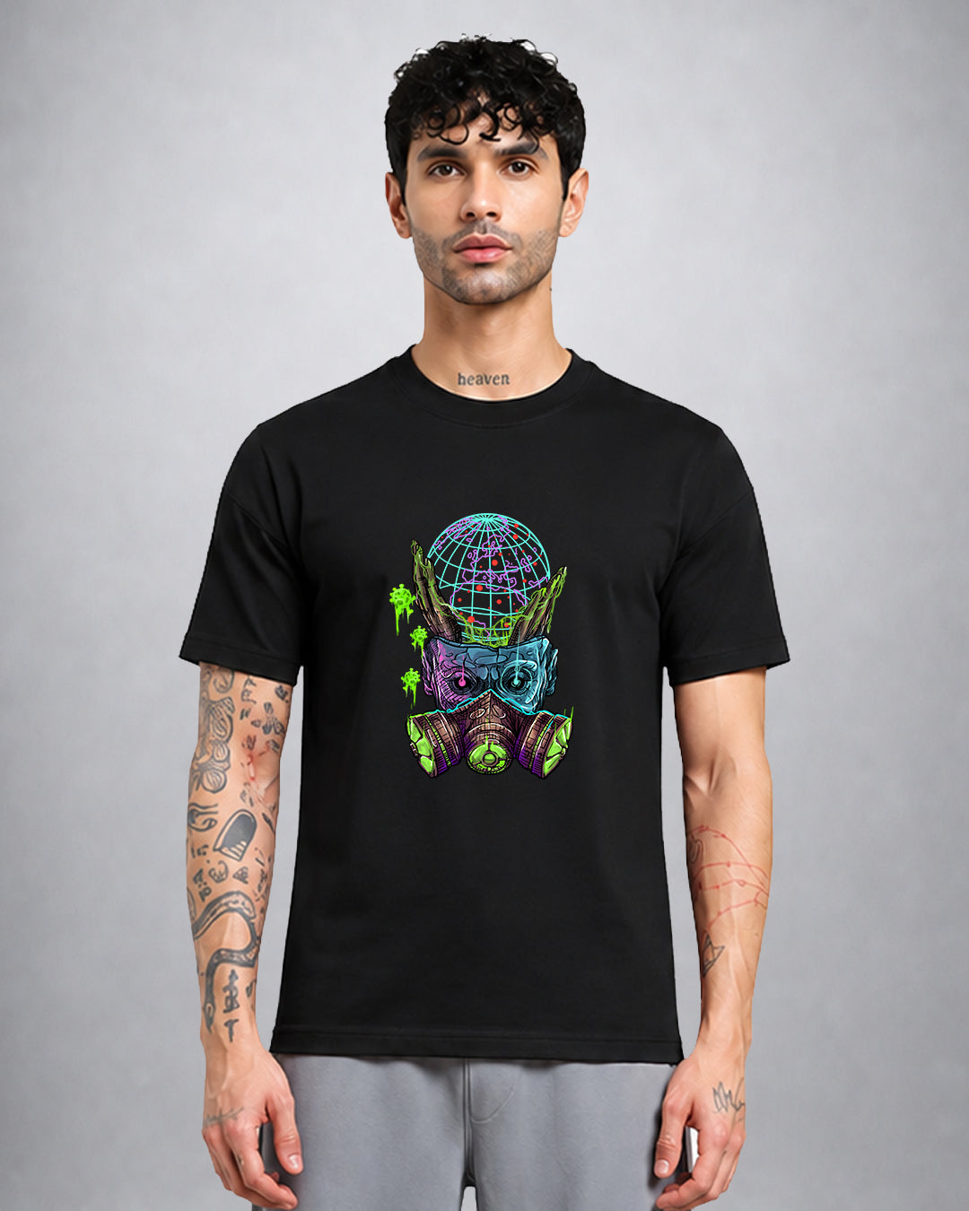 Virus Trippy T-Shirt regular fit with psychedelic graphic and dark consciousness-inspired streetwear design