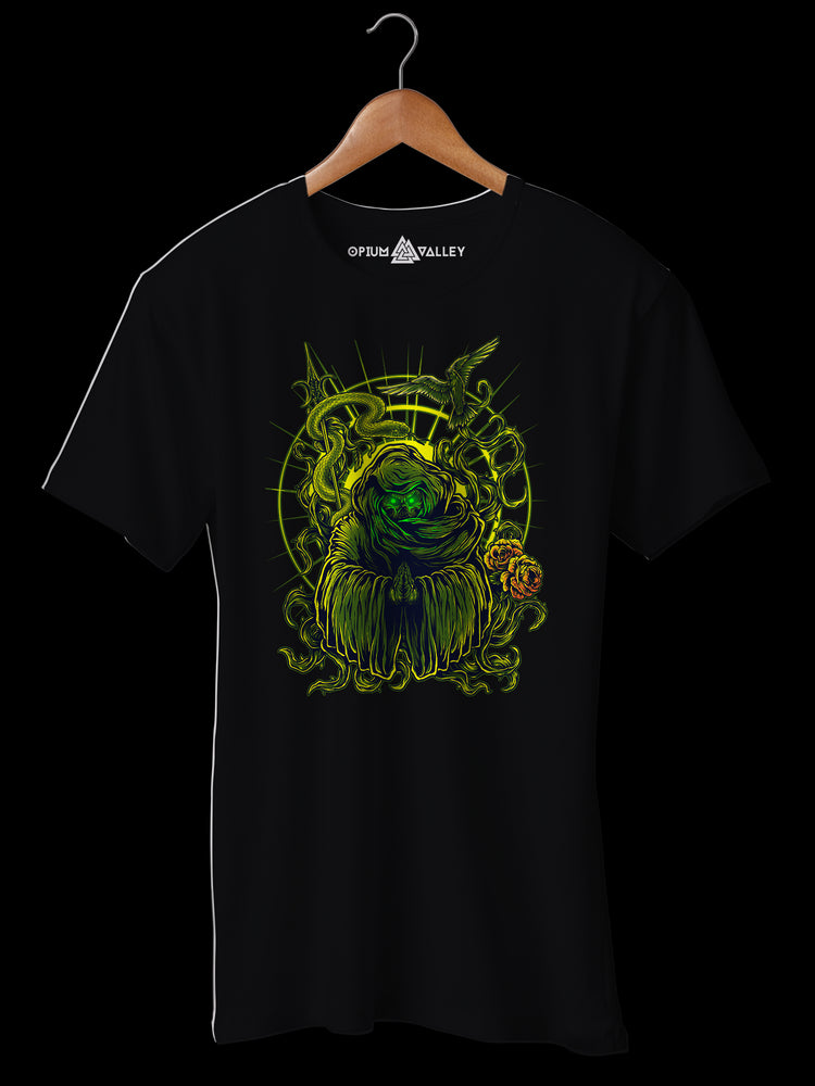 The Prayer - Round Neck T-Shirt - Opium Valley